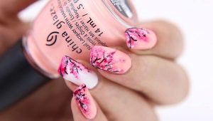 Spring manicure: design secrets and season ideas