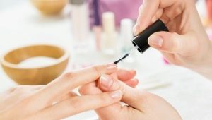 Base for nails: types, tips for selection and use