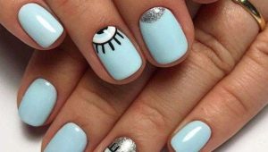 Blue manicure ideas for short nails