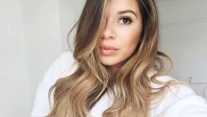 Balayage for light brown hair of medium length