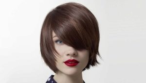Haircuts with side bangs for medium hair