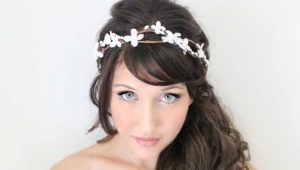 Beautiful hairstyles and styling for long, loose hair