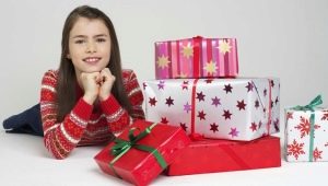 What to give a girl for the New Year?