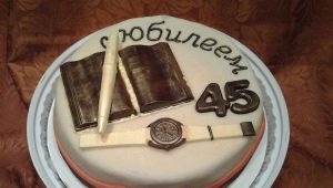What to give a 45-year-old man?