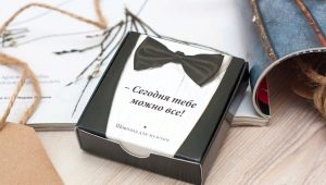 What to give a guy for 22 years old?