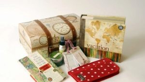 What to give a traveler?