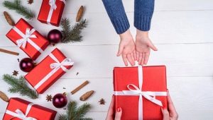 What gift can you give a teacher for the New Year?