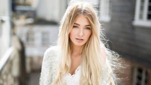 Stretching blond hair: features and types of techniques