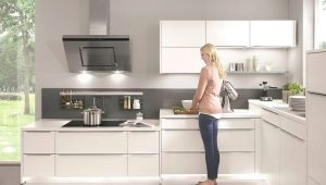 How high can kitchen sets be?