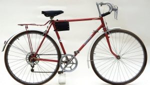 Bicycles Tourist: history, characteristics and subtleties of choice