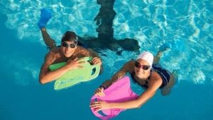 Swimming board in the pool: models, rules for selection and operation