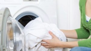 How to wash curtains in a washing machine?