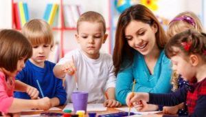 Drawing teacher: features and learning