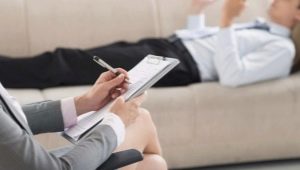 What exams do you need to take for a psychologist to enter a university?