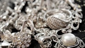 825 proof: what kind of metal is it?