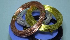 Varieties and use of wire for needlework
