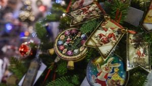 Soviet Christmas tree decorations - back to the past