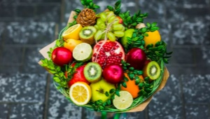 Edible bouquets for March 8: choosing a gift