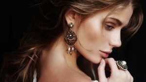All About Vintage Jewelry