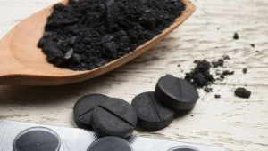 How to whiten teeth with activated charcoal?