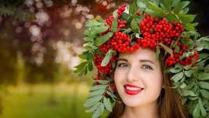 How to make a rowan wreath?