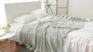 We select the size of the blanket and bedspreads