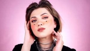 What is E-girl style and how to create an image?