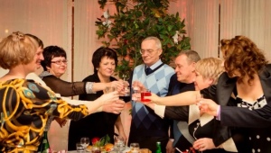 How to celebrate a 60-year-old man's anniversary?