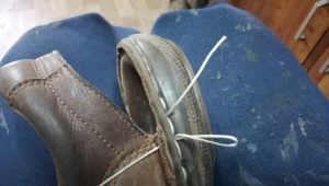What thread should I use to sew shoes?
