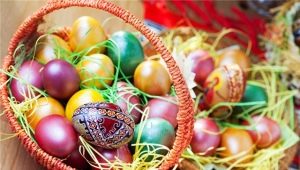 How to paint eggs with dyes?