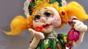 Creating dolls from nylon tights