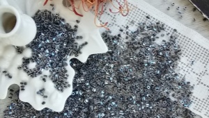 Seed beads from TOHO