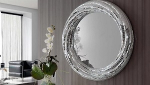 How and how to decorate the mirror?