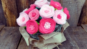 Making flowers out of felt with your own hands