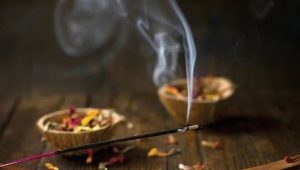  How to use aroma sticks?