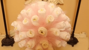 How to make a bouquet of diapers for newborns?