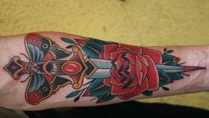 Review of the rose tattoo with a dagger