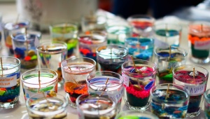 Features of gel candles and their creation