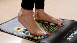 Features of foot massage mats