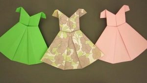 Φτιάχνοντας origami σε σχήμα χάρτινου φορέματος