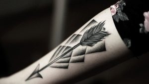 The meaning and examples of Arrow tattoo sketches