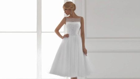 Robe de mariée mi-longue