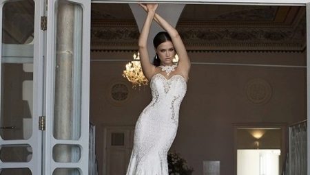 Fitted Wedding Dresses