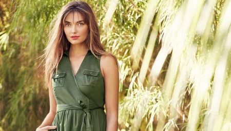 Safari dresses - practical simplicity