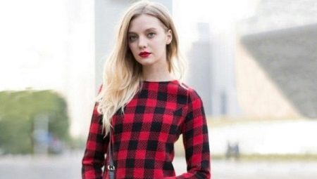 Robe à carreaux rouge - look contrasté accrocheur