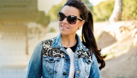 Denim jacket with patches - fashion is cyclical!