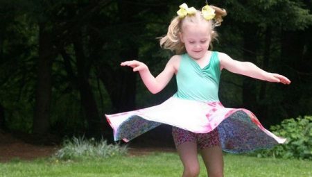 How to sew a sun skirt for a girl and what to wear with it?