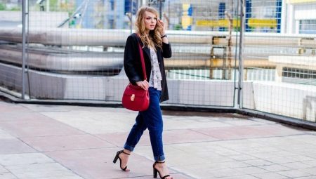 Women's straight jeans