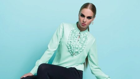 Blouse with frill