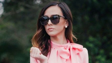 Blouses with bow